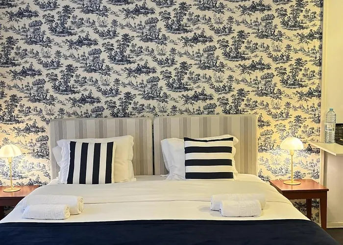 Be Clerigos Apartman *